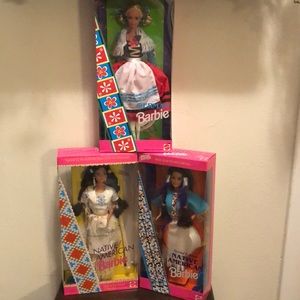 Barbie Dolls from around the World 1993.